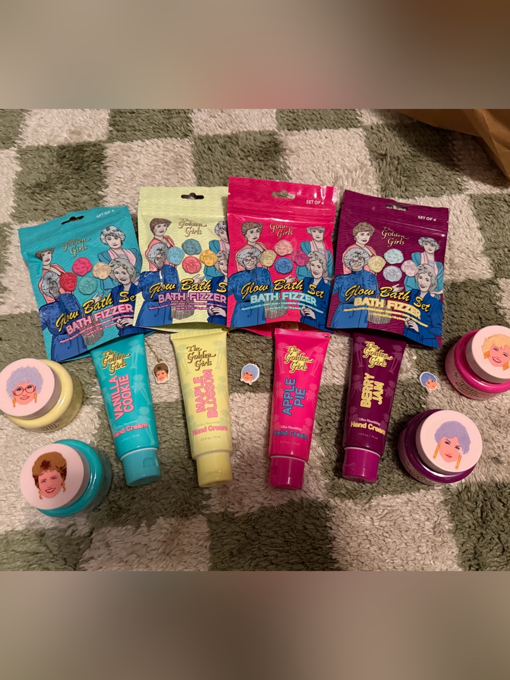 Bath & Body Set - Assorted Pink, Teal, Yellow, Purple